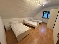 Hochwertiges 11-Personen Monteurhaus mit Einliegerwohnung Zdjęcie 17