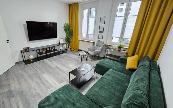 Wohnzimmer mit Schlafsofa