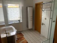 Bad / EG (Dusche/Waschmaschine)