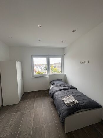 Voll möblierte Wohnung in Maintal zentral & ruhig Bild 2