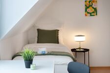 SpaceStays Monteurs Apartment for 6 Waschmaschine Küche ETC. Bild 7