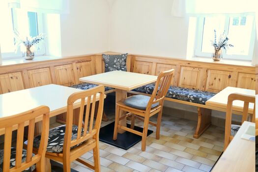 "PENSION Berggasse": Gemeinschaftsküche · WLAN · Smart-TV · Parkplätze Bild 5