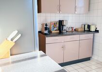 "PENSION Berggasse": Gemeinschaftsküche · WLAN · Smart-TV · Parkplätze Bild 7