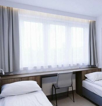 Komplettes Haus mit mehreren Wohnungen für Monteure !!! Obrázok 2