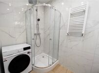 Komplettes Haus mit mehreren Wohnungen für Monteure !!! Picture 3