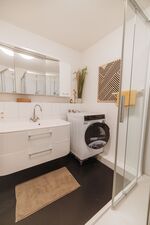 Habitania | 135 qm 6-Bett-Apartment | im Herzen OL Bild 9