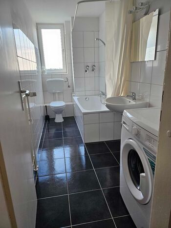 **** Hometime24 - Frisch renovierte Wohnung in Wuppertal *** Bild 5