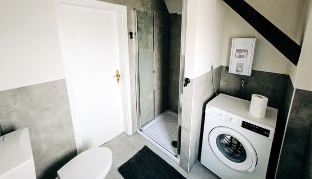 7 Renovierte Apartments mit Einzelbetten, WLAN, Parkplatz Bild 3