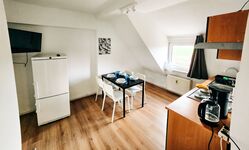 7 Renovierte Apartments mit Einzelbetten, WLAN, Parkplatz Bild 7