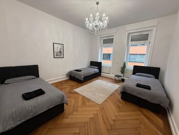Wohnung Offenbach 200m² 11 Personen mit Parkplatz