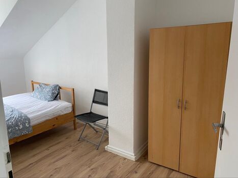 Frankfurter Monteurzimmer mit Parkplatz, zentrale Anbindung Bild 5