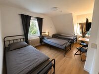 UNTERKUNFT mit EINZELBETTEN Zdjęcie 1