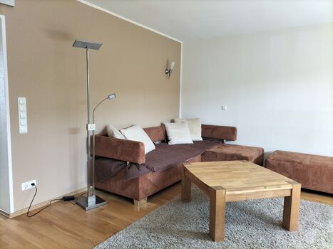 S-4 Mietangebote Info - 3 Zi. Terrassen Whg, EBK, GS, WM Picture 2
