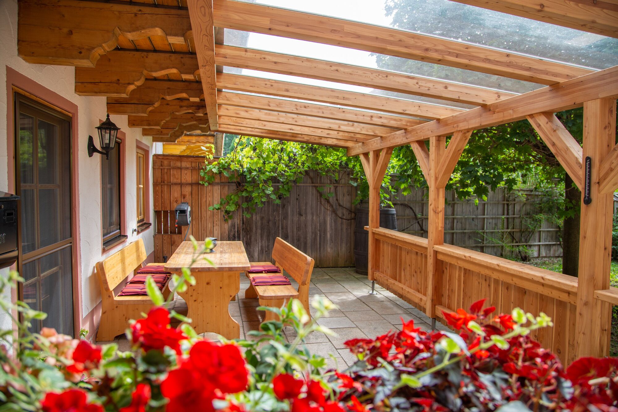 Überdachte Terrasse Attelblick