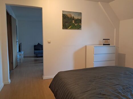 Ihr Zuhause auf Montage: ruhige 3-Zimmer-Wohnung mit Balkon nahe A6 Bild 5