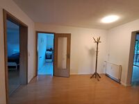 Ihr Zuhause auf Montage: ruhige 3-Zimmer-Wohnung mit Balkon nahe A6 Zdjęcie 8