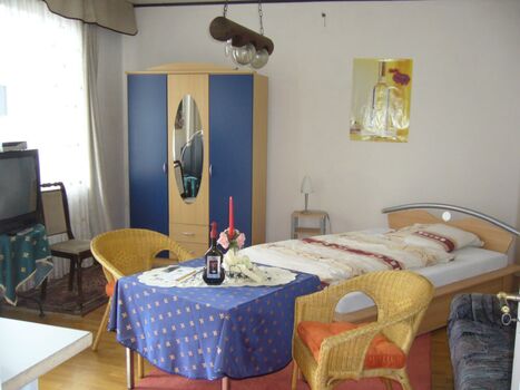 Monteurwohnung Weingut dr.Höfer Bild 3