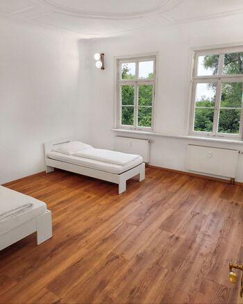 Monteurwohnung Crailsheim | 4 Zimmer | bis 6 Personen | voll möbliert + Bild 3