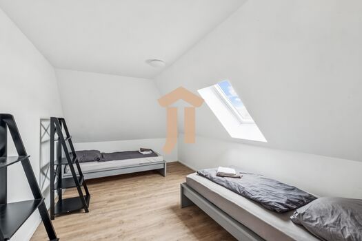 2 x Zweibett-Schlafzimmer