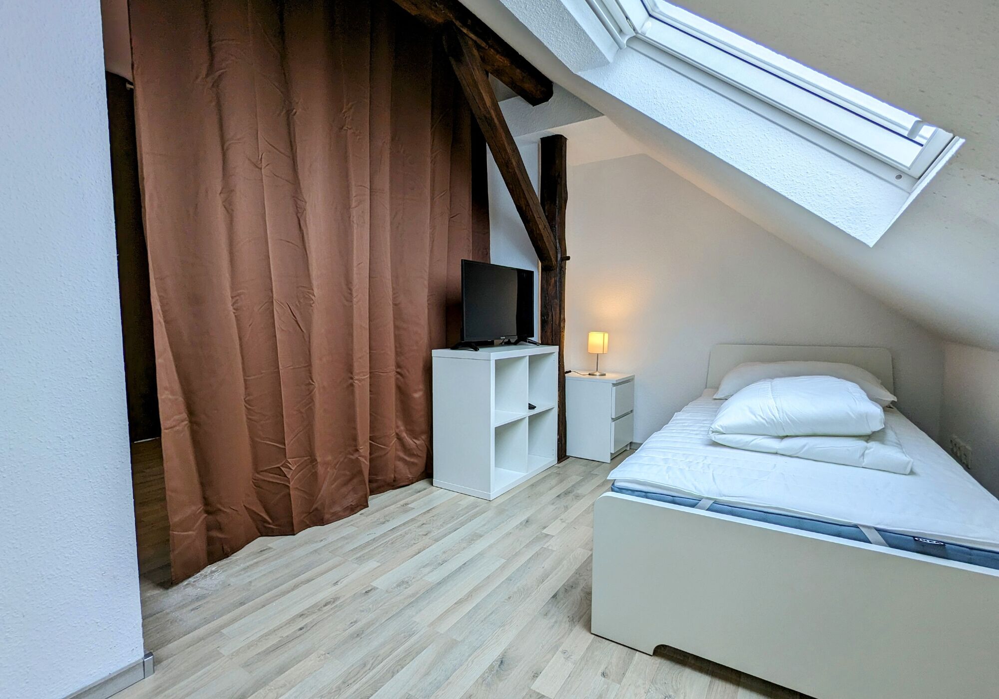 Beliebte Einzel und Doppelzimmer in Bremen, in Bremen (28237), Lindenhofstraße