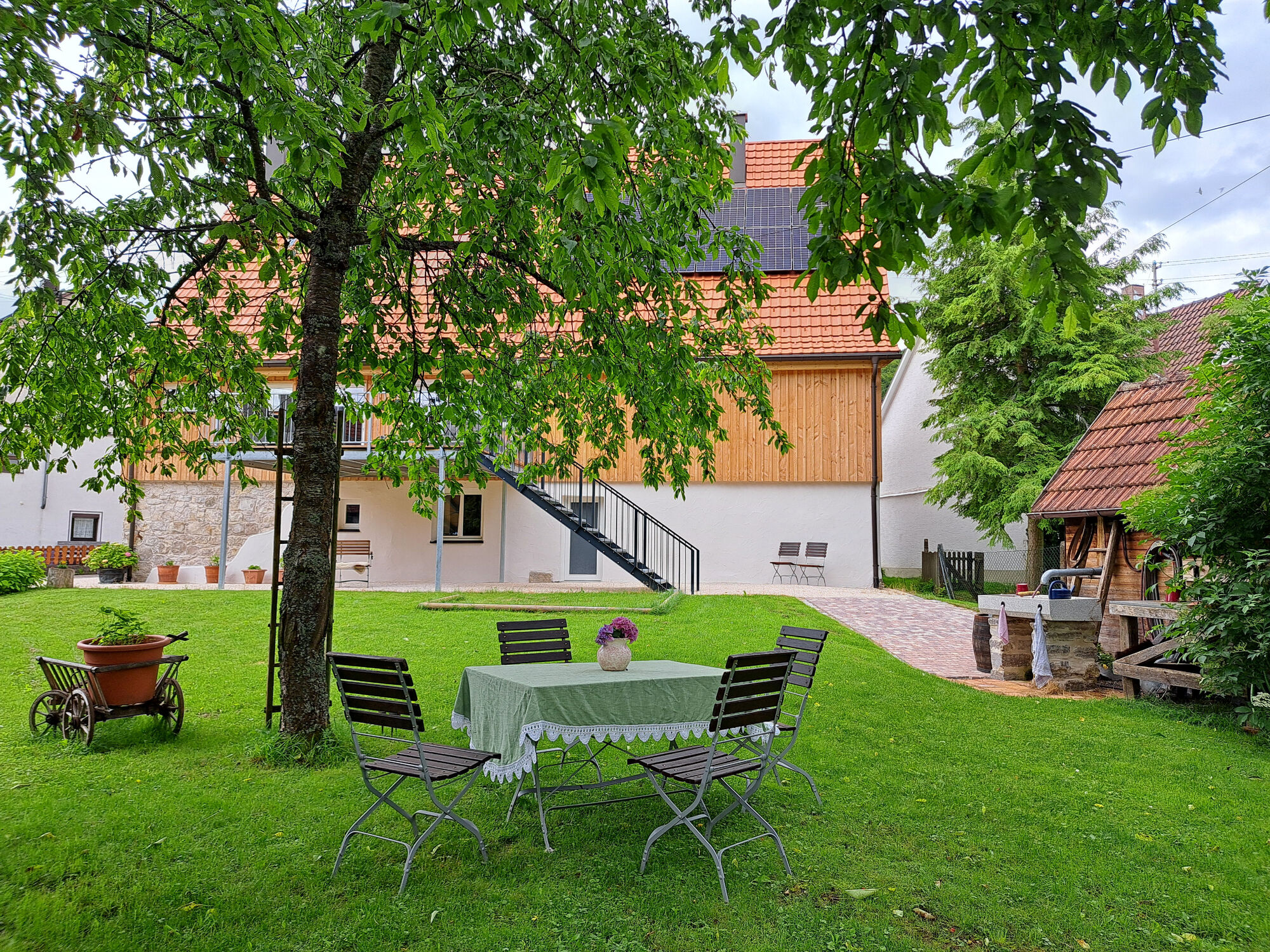 Gustavhaus und Gustav - Wohnung mit Garten