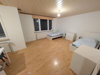 Große Monteurwohnung mit 3 Zimmern, Küche, Badezimmer,Balkon Bild 2