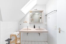 Badezimmer mit Badewanne Apartment