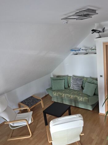 Geräumiges Wohnzimmer 