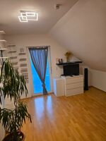 Geräumiges Wohnzimmer 