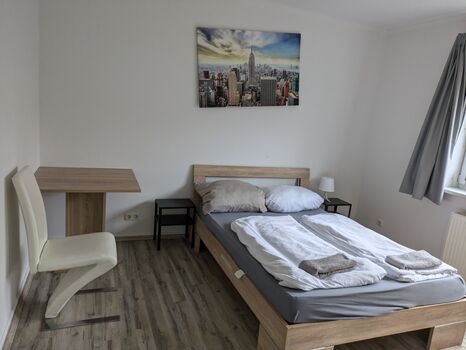 NestOaseWHV Saale 5 - Zentrale Wohnungen und Zimmer Bild 2