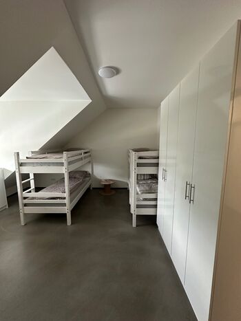 4 Bett Zimmer