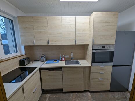 Villa-Merry 6 abgetrennte Wohnungen unter einem Dach