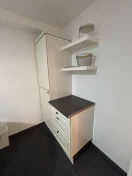 Vollausgestattete große Wohnung mit Terrasse und Parkplatz Bild 2