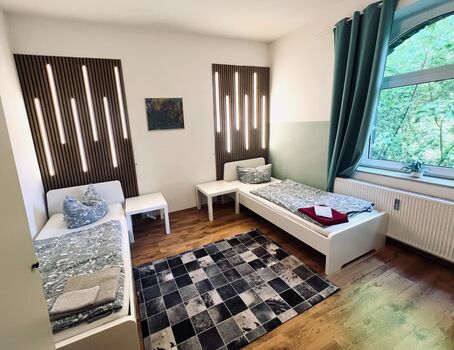 Balkony | PS4-Gaming | WI-FI | Washing-Machine | Kitchen