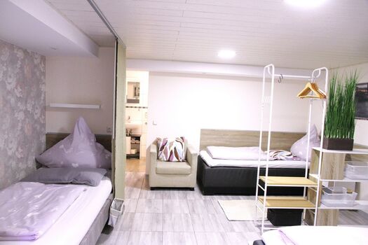 Ferienwohnungskomplex „Monteurglück" nahe Bonn Bild 4