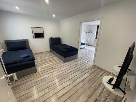 Schönes Haus mit 3 Wohnungen für Gruppen Obrázok 2