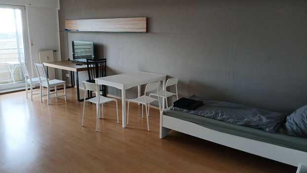 Apartments | 15 Min Flughafen, Porsche, Halle, Brehna, BMW