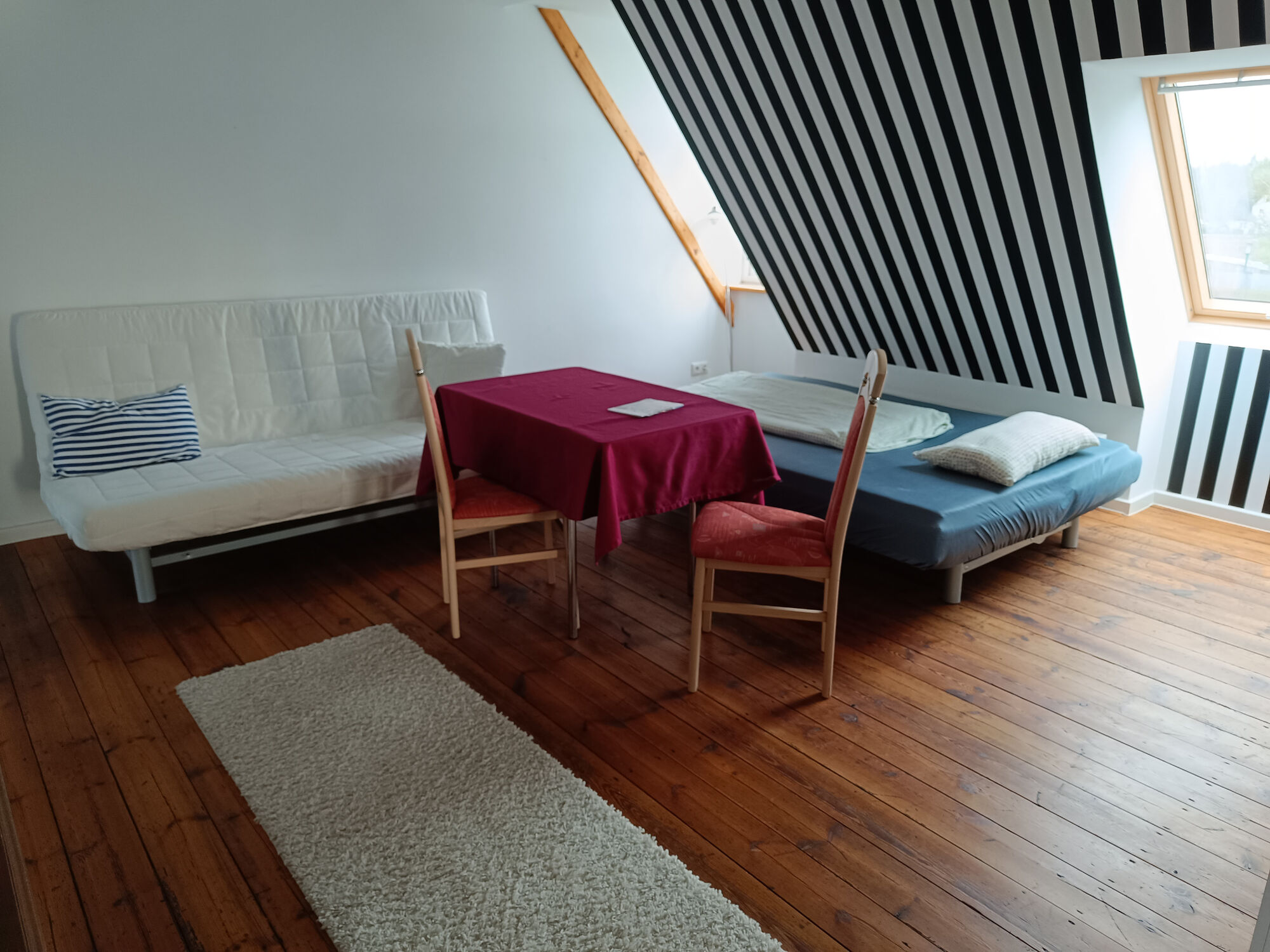 Schlafzimmer 1