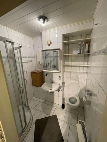 Praktische 1-Zimmer-Monteurwohnung mit Balkon, WLAN und 24h Bild 4