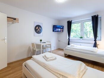 Moderne Monteurwohnung nähe Dortmund Platz für große Gruppen Bild 4