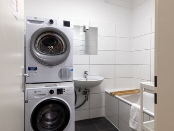 Moderne Monteurwohnung nähe Dortmund Platz für große Gruppen Bild 3