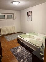 Voll möbliertes Zimmer – ruhig, und gute Anbindung Bild 3