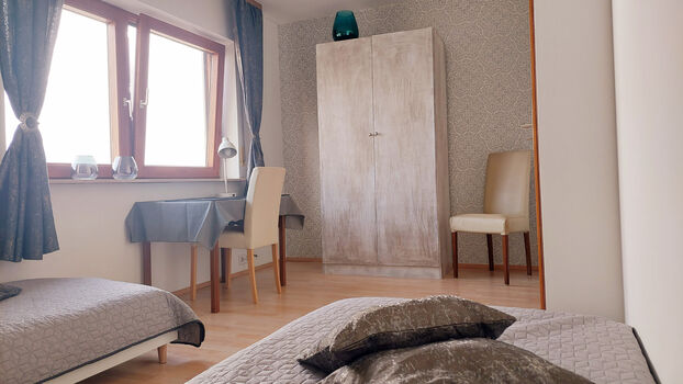 geräumige 3 Zi.wohnung Mühlacker (kostenloser PKW Stellpl.) Zdjęcie 4