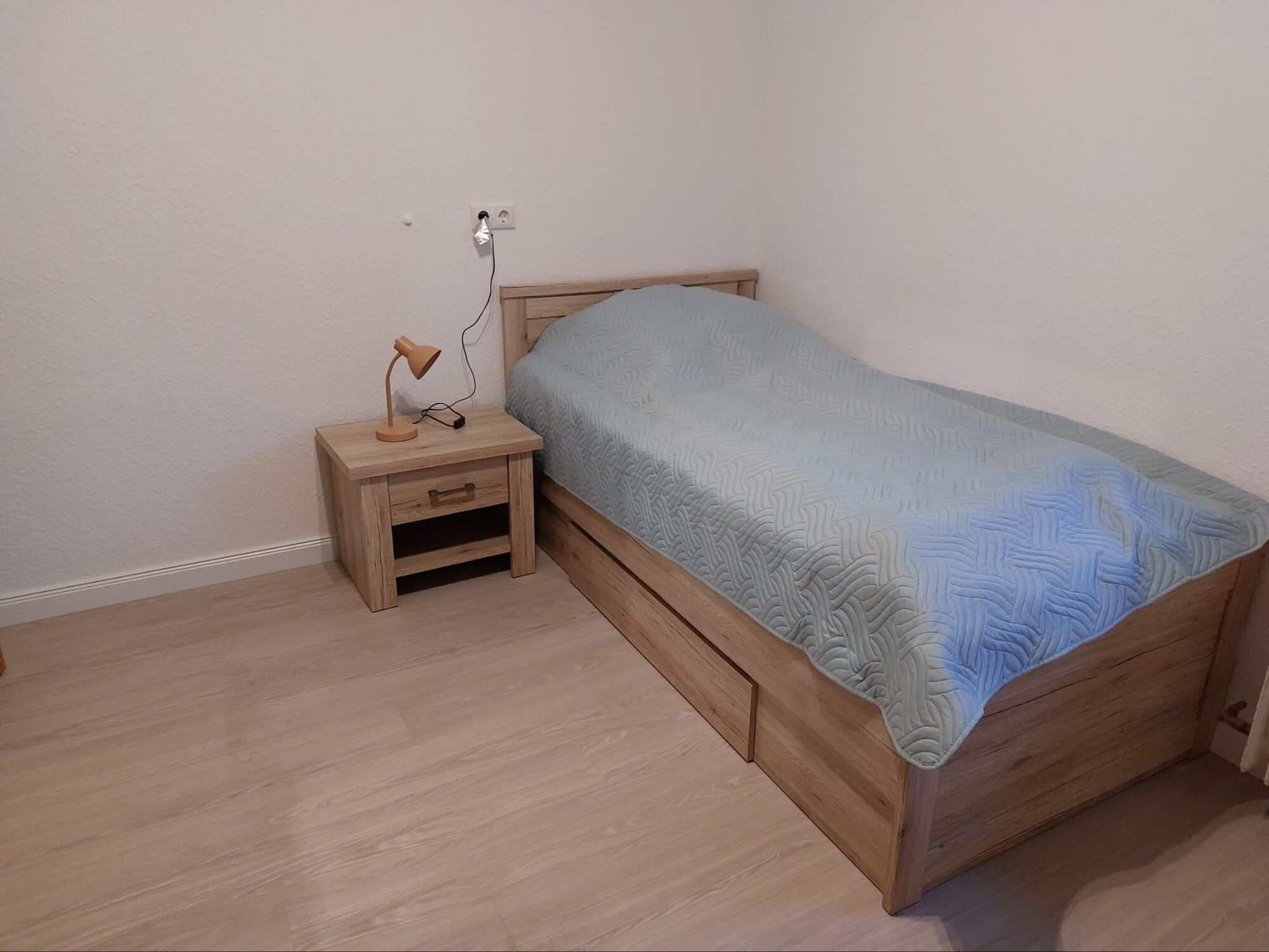 Picture 3