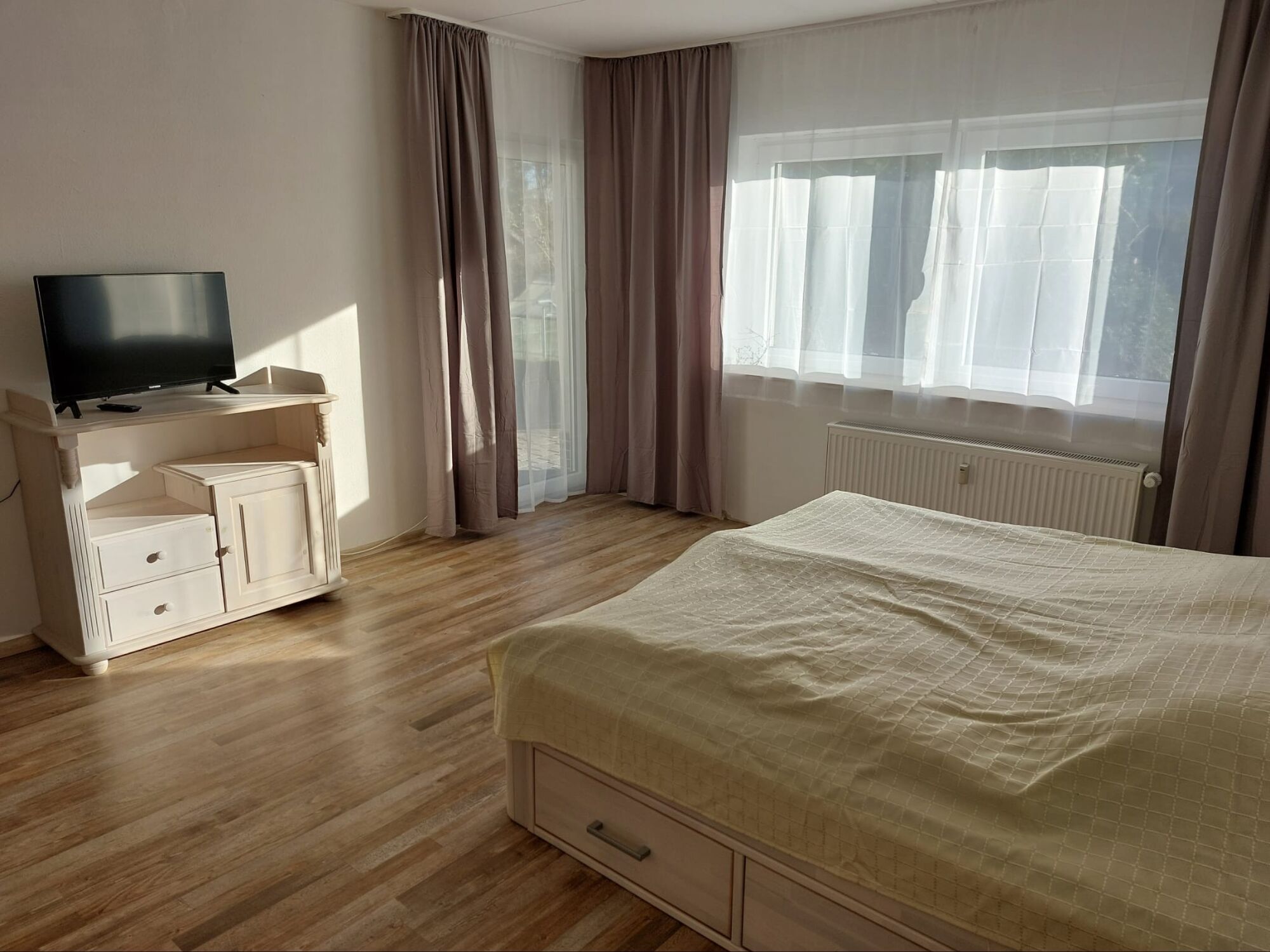 Picture 4