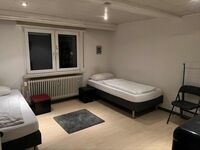 15-Betten-8ZI-160m²-Einfamilienhaus Nguyen Bild 1