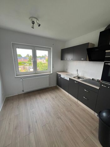 Kernsanierte 3-Zimmer Wohnung mit Balkon Bild 2
