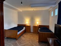 Wohnung Behringer, nahe Basel in ruhiger Wohngegend, Parkplatz am Haus. Picture 6