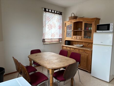 Wörth-KA Nähe zu: Palm/Daimler/MiRO/StoraEnso 3-Schlafzimmer-Wohnung