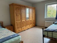 Schlafzimmer 1 Richtung Fenster charmantes Apartment